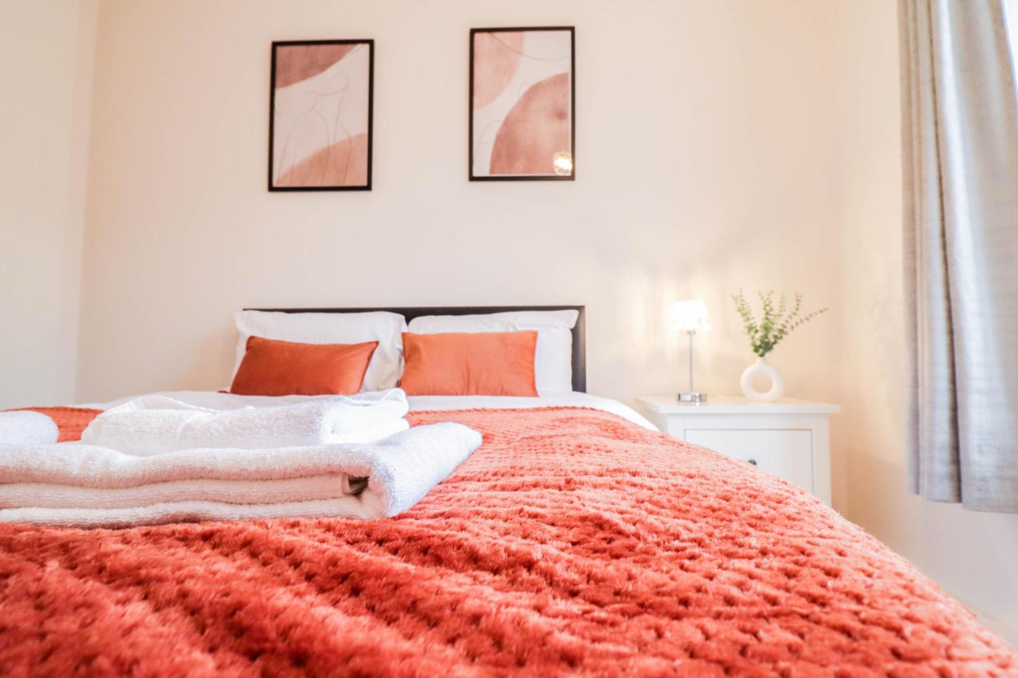 Fantastic 2 Bed Londra