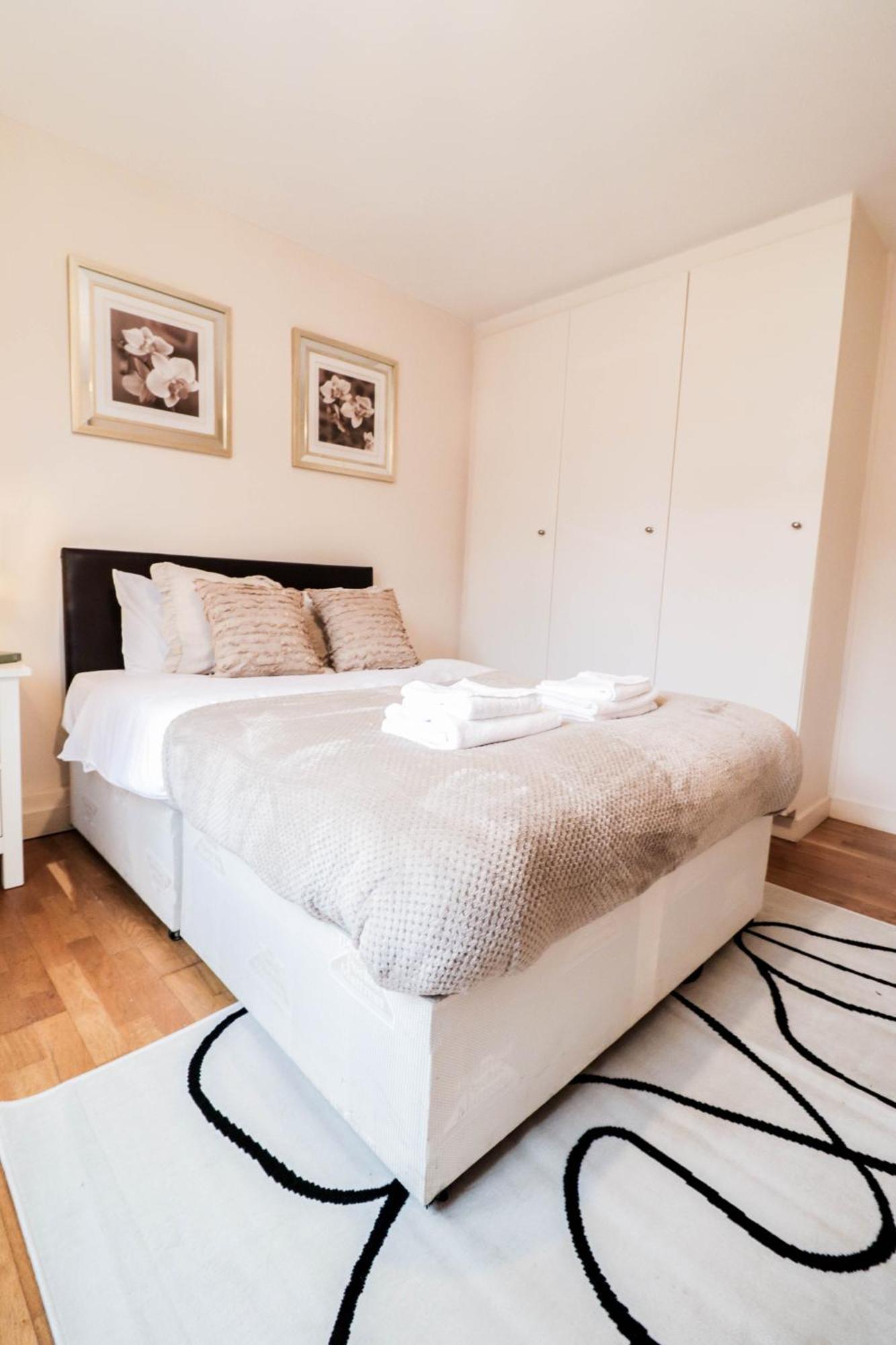 Fantastic 2 Bed Londra