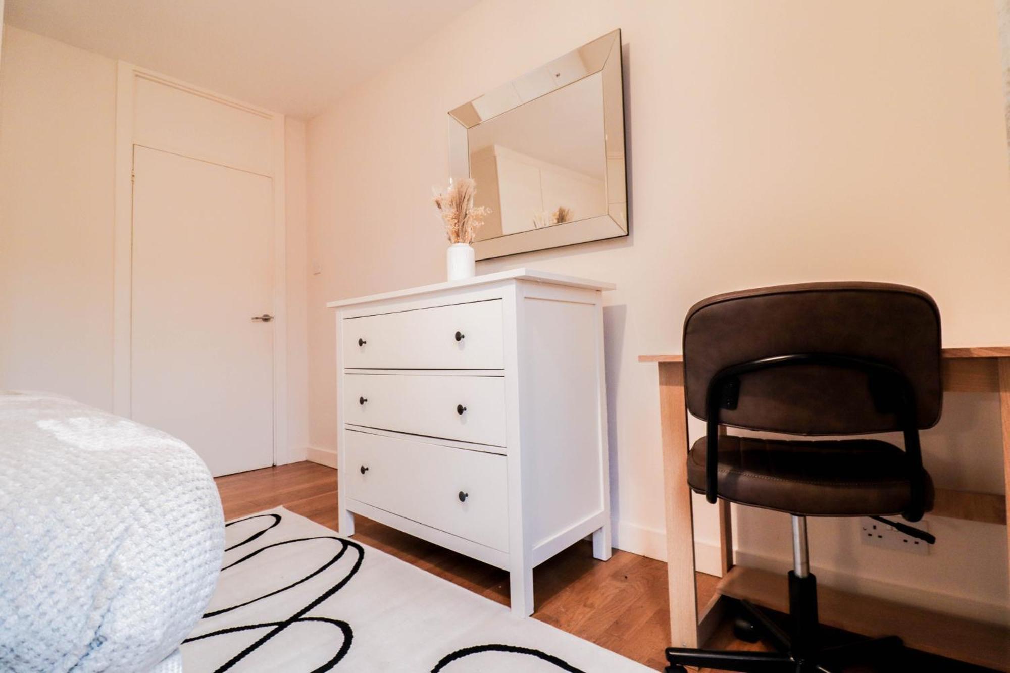 Fantastic 2 Bed *